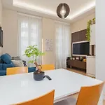 Bnbest Farini Enjoy Isola 4 Pax Lägenhet *